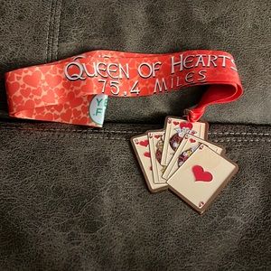 Yes.Fit Medal Queen of Hearts